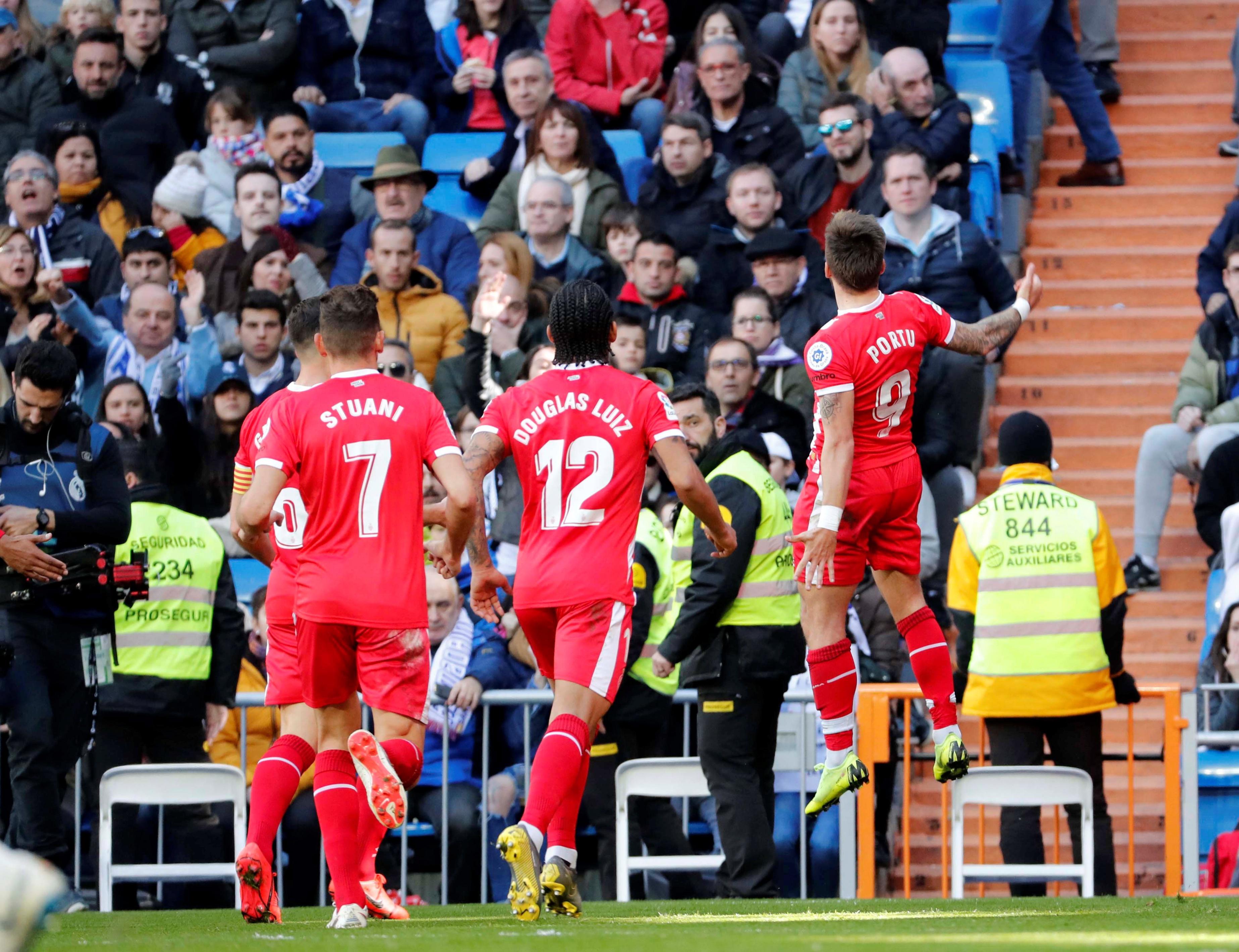 他以强硬的 他以强硬的